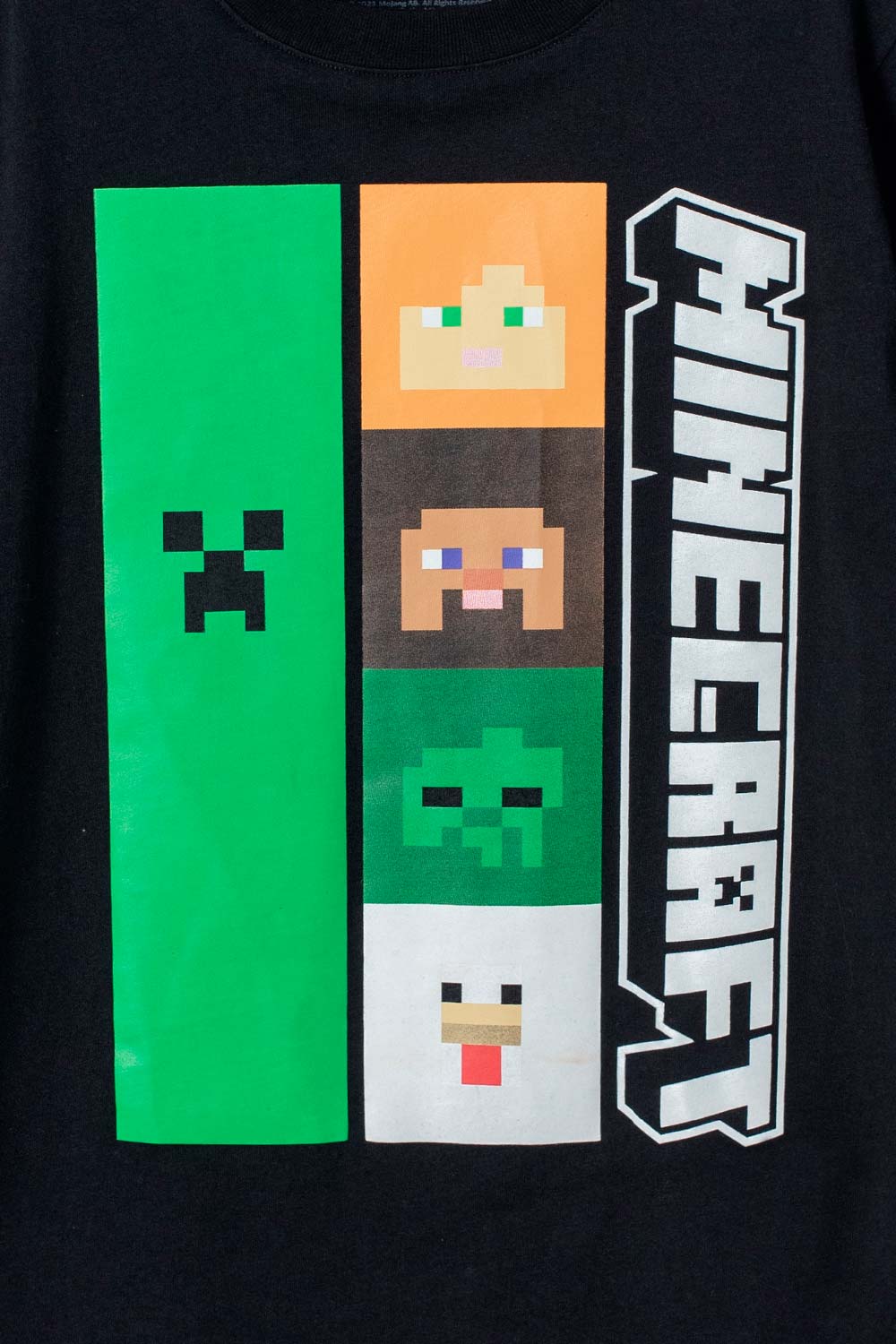 CAMISETA DE MINECRAFT NEGRA ESTAMPADA EN FRENTE PARA NIÑO