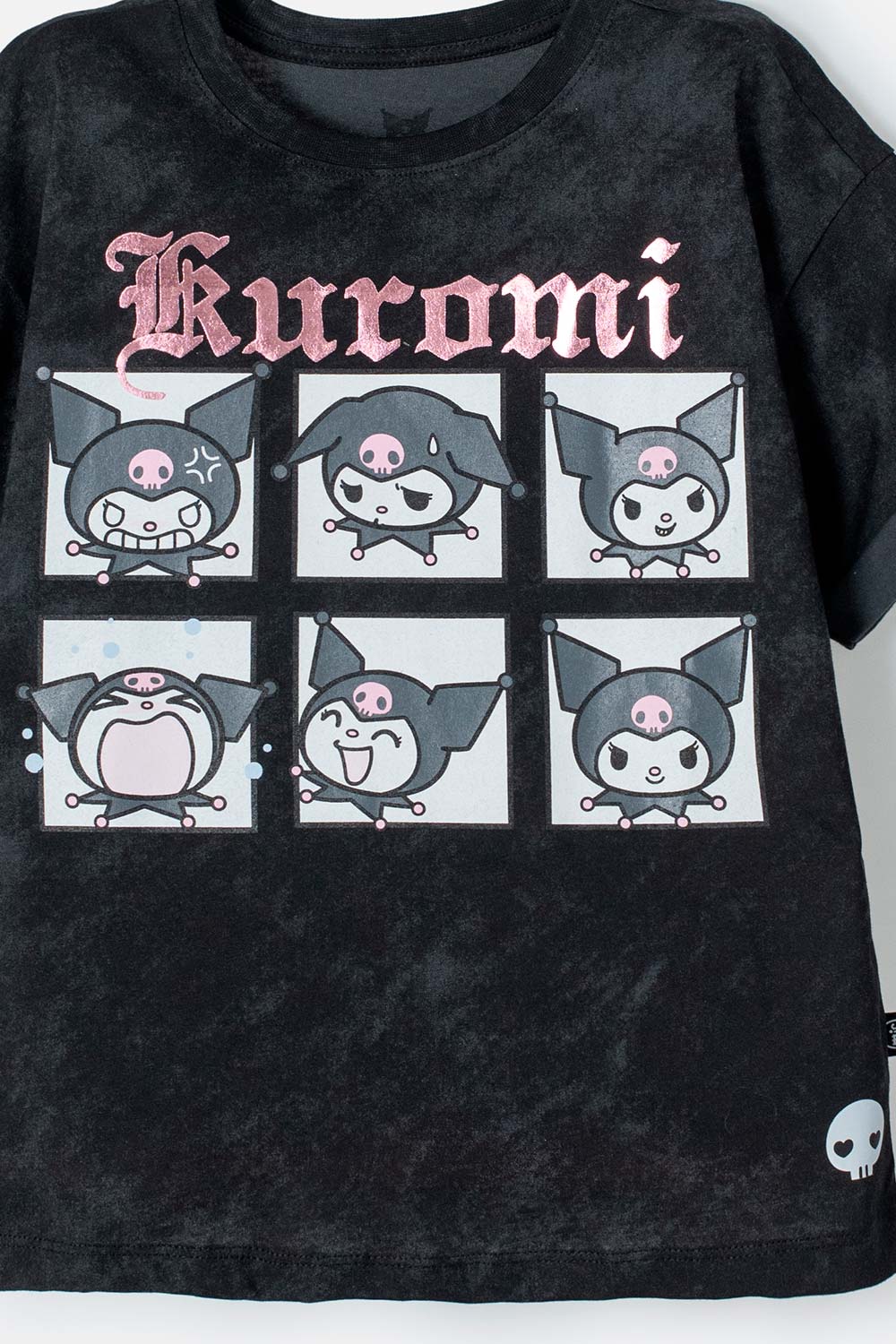 CAMISETA DE KUROMI GRIS MANGA CORTA PARA NIÑA