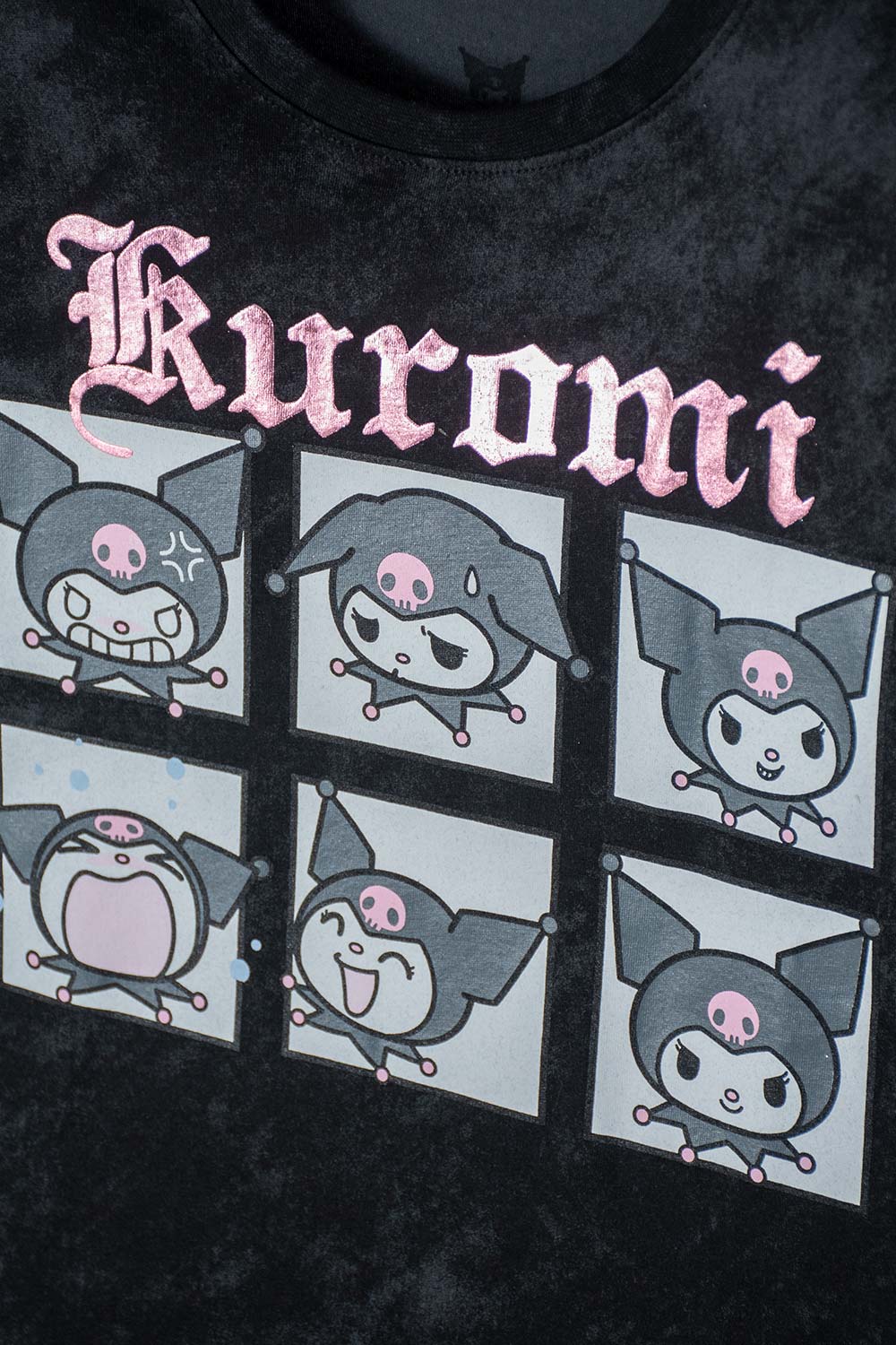 CAMISETA DE KUROMI GRIS MANGA CORTA PARA NIÑA