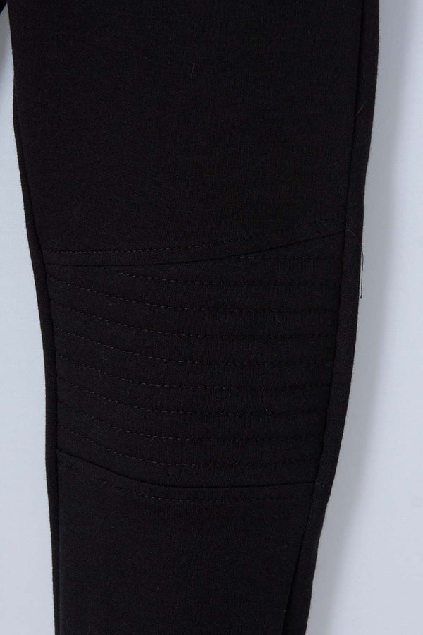 JOGGER DE MIC CON CORDÓN NEGRO PARA NIÑO
