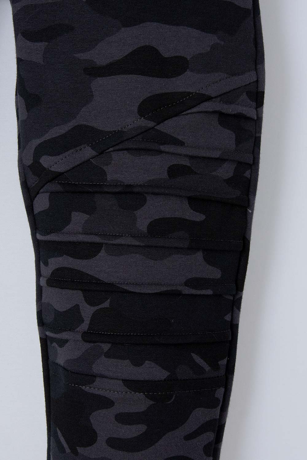 JOGGER DE MIC CON CORDÓN GRIS PARA NIÑO