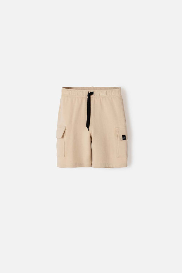BERMUDA DE MIC CON BOLSILLOS LATERALES BEIGE PARA NIÑO