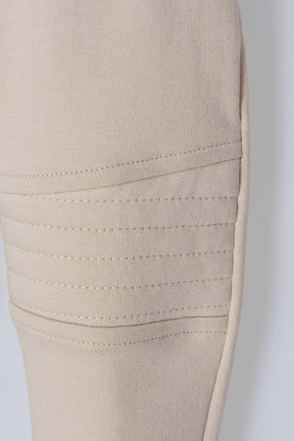 JOGGER DE LITTLEMIC CON CORDÓN CAQUI PARA BEBÉ NIÑO