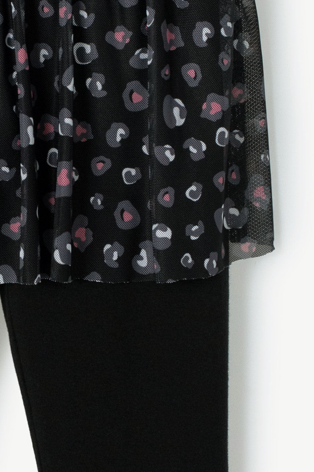 CONJUNTO MIC MARFIL Y NEGRO DE PANTALÓN LARGO PARA NIÑA