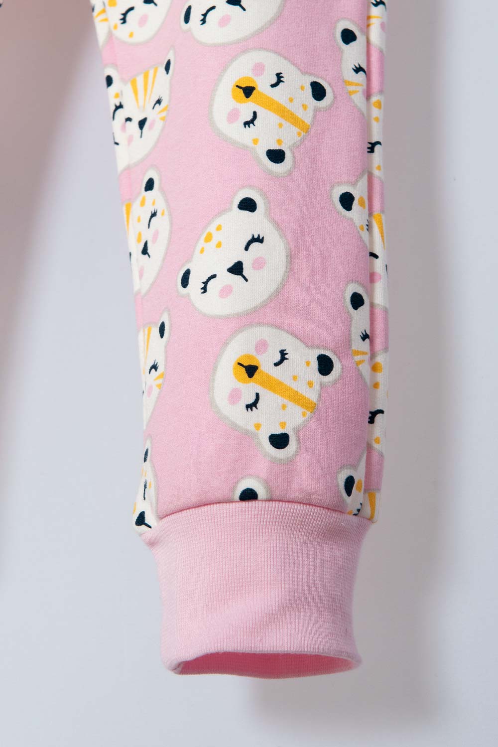 CONJUNTO DE LITTLEMIC CON PANTALÓN LARGO ROSADO PARA NIÑA 2T A 6T