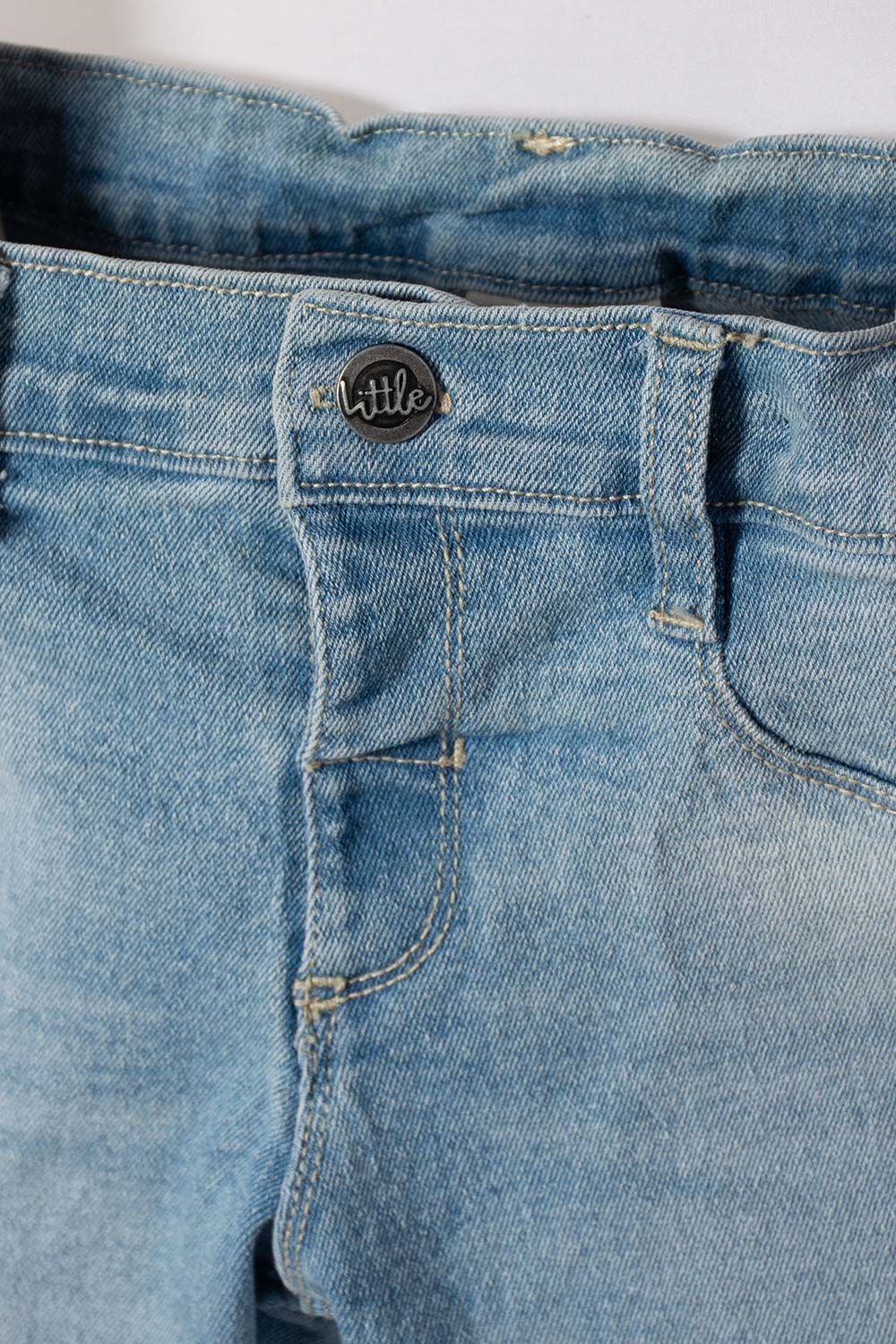JEAN DE LITTLEMIC CON BOTA AMPLIA PARA NIÑA 2T A 5T