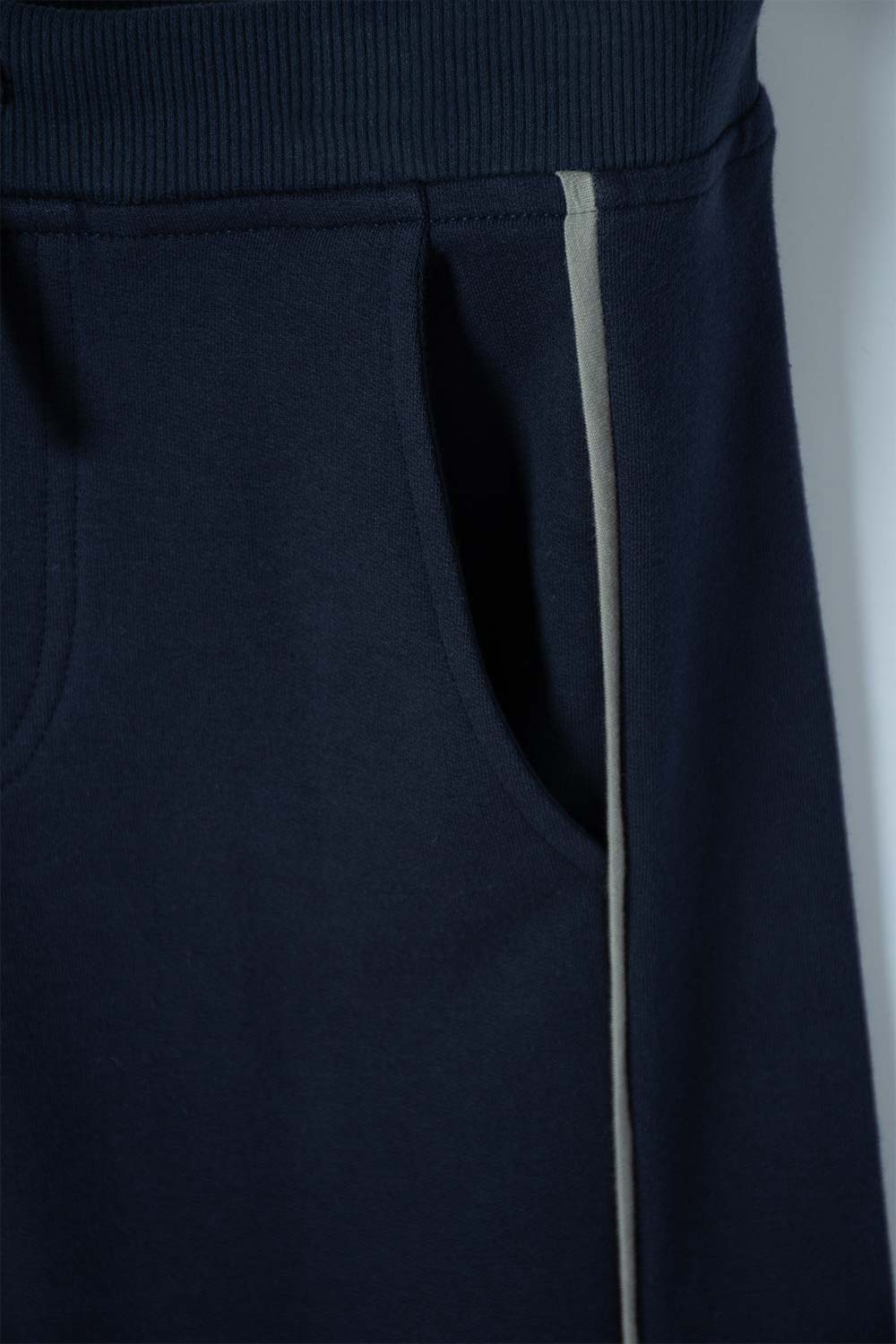 JOGGER DE MIC NEGRO PARA NIÑO