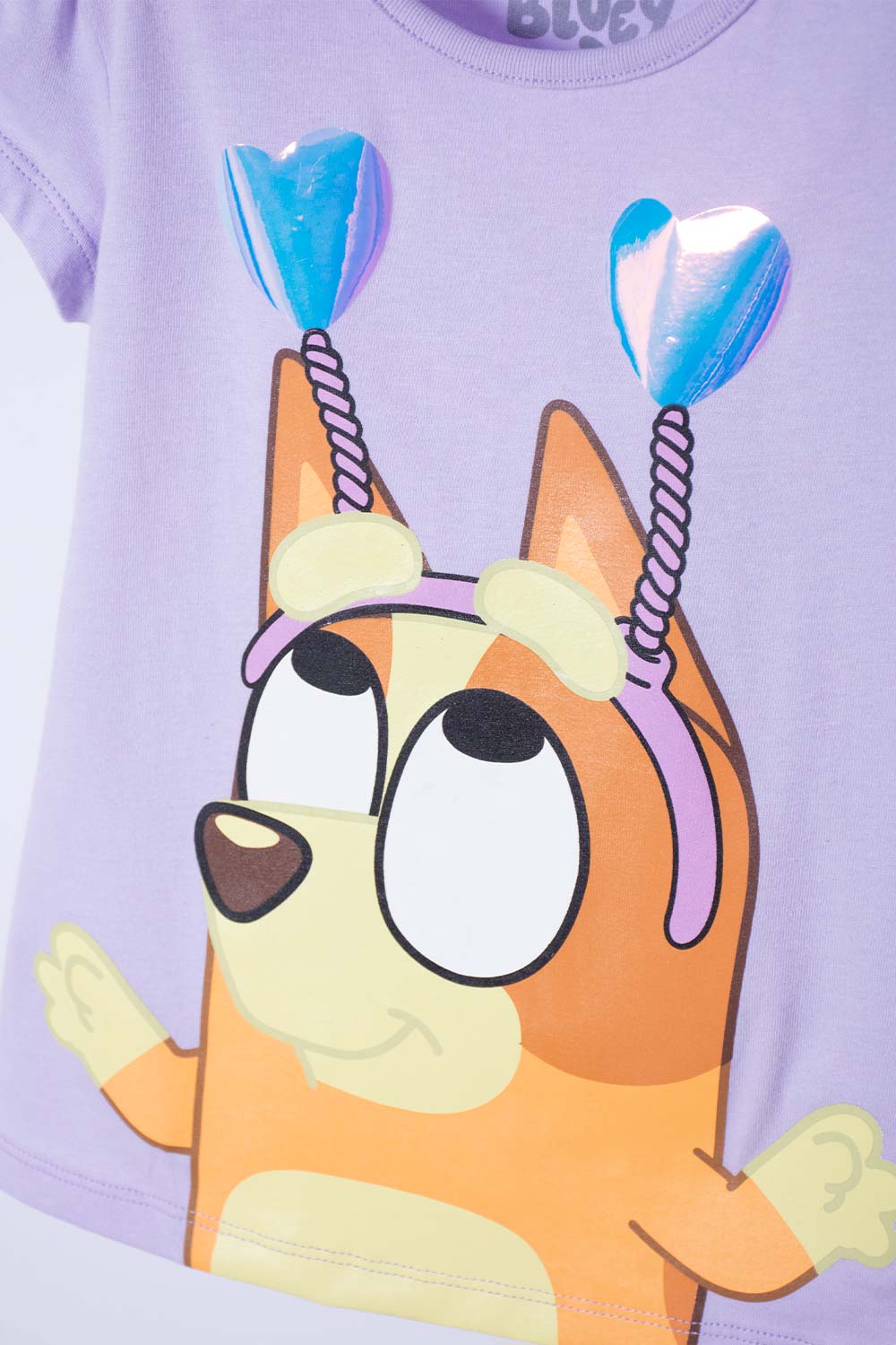 CAMISETA DE BLUEY LILA ESTAMPADA EN FRENTE PARA NIÑA 2T A 6T