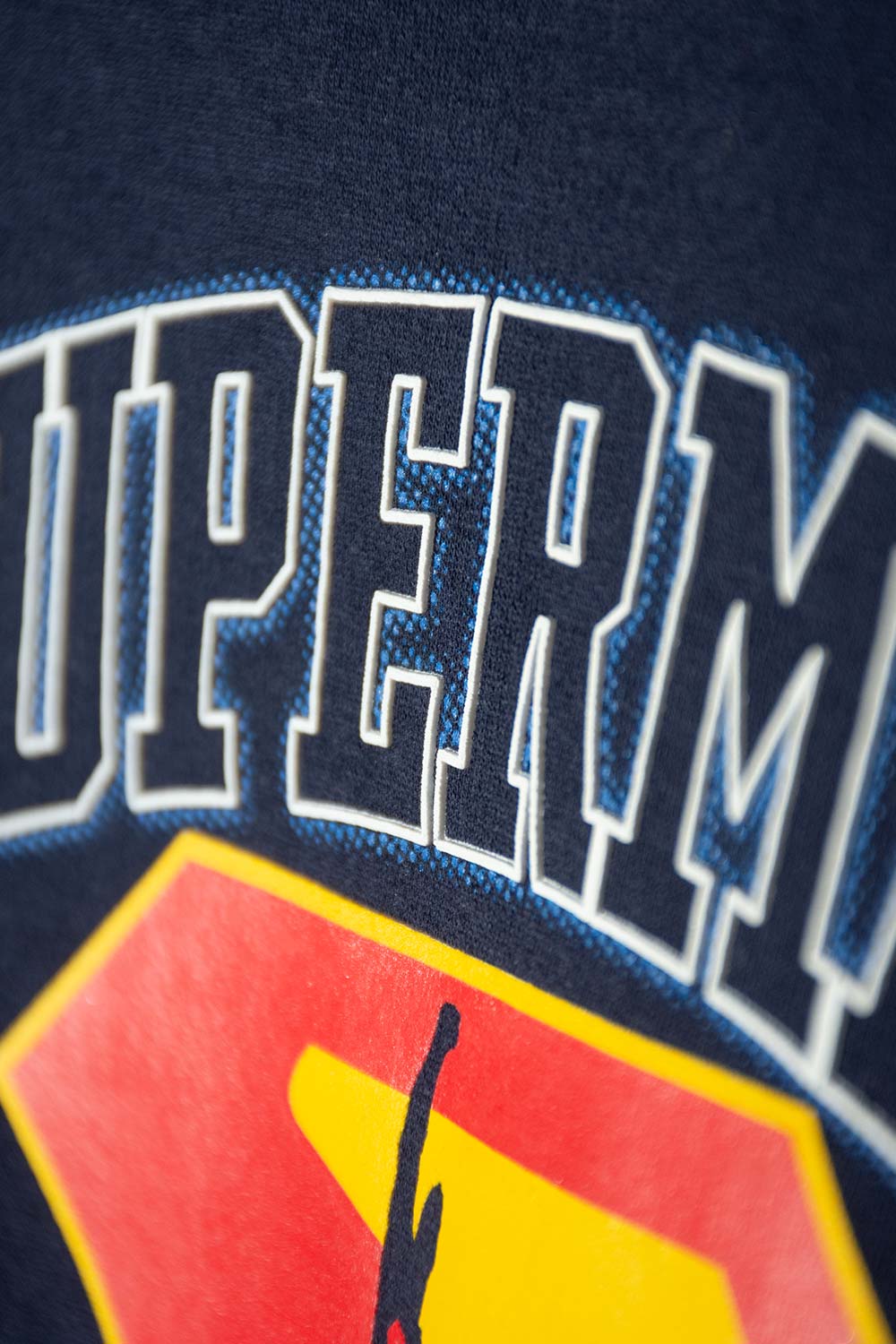 BUZO DE SUPERMAN AZUL OSCURO ESTAMPADO EN FRENTE PARA NIÑO 2T A 5T