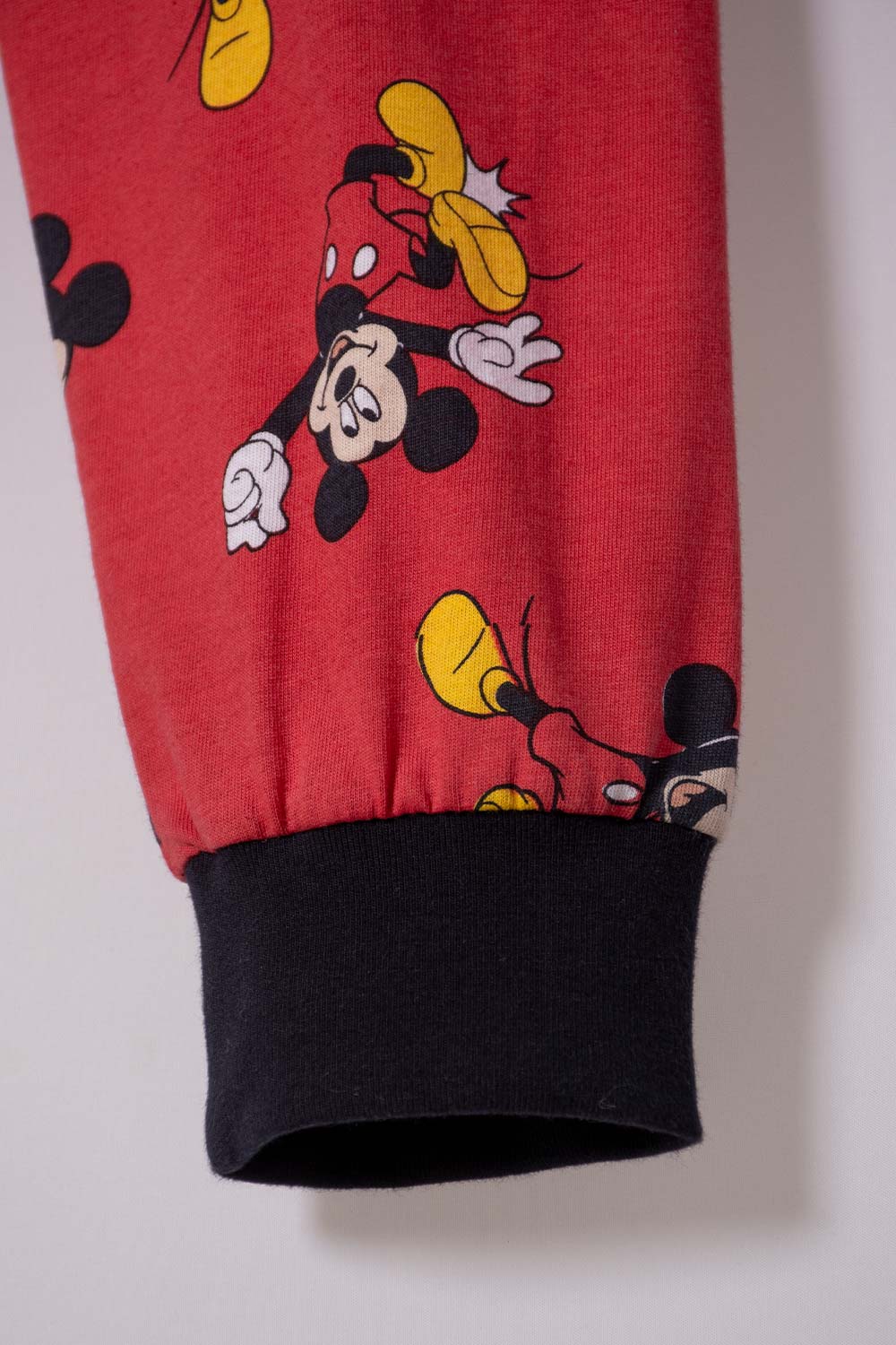 PIJAMA DE MICKEY MOUSE PANTALÓN LARGO MULTICOLOR PARA NIÑO 2T A 6T
