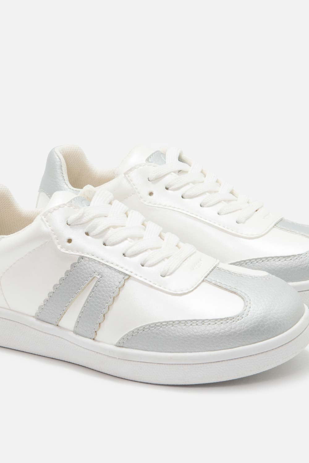 TENIS DE MIC BLANCOS PARA NIÑA
