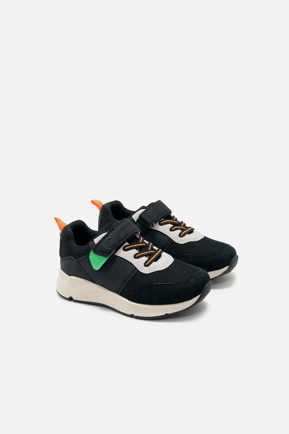 TENIS DE MIC NEGRO Y BLANCO PARA NIÑO