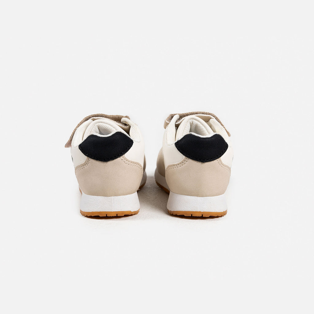 TENIS DE MINNIE MOUSE BLANCO Y BEIGE PARA NIÑA